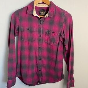 Burton Durable Goods Women's Long Sleeve Plaid Button Up Shirt‎ Size Small